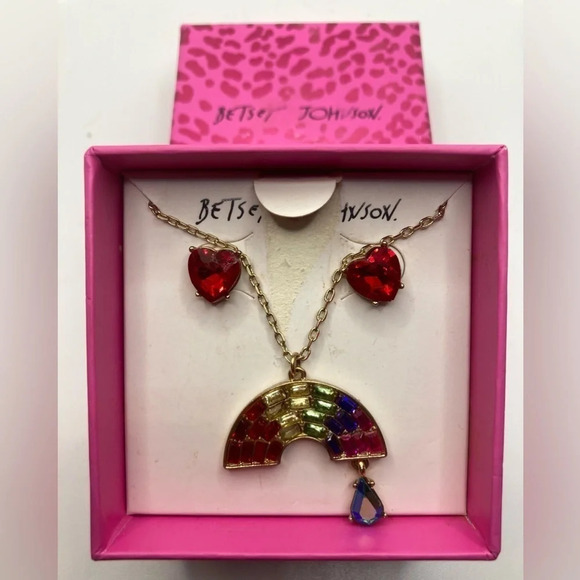 BETSEY JOHNSON SET Crystal Rainbow Necklace & Crystal Heart Earrings in Box NWT - Picture 2 of 4